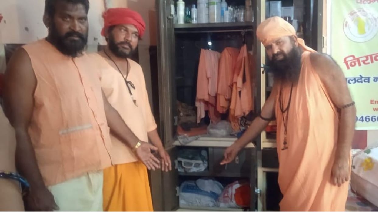 Robbery in two Deras in  Ambala of Haryana