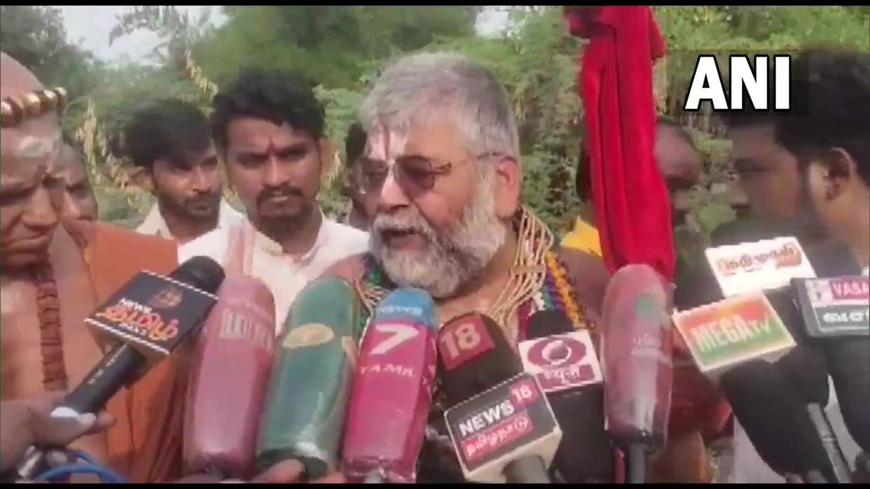 Ban on Pattina Pravesam of Adheenam kicks up row religious leaders asks Tamil Nadu government to allow it