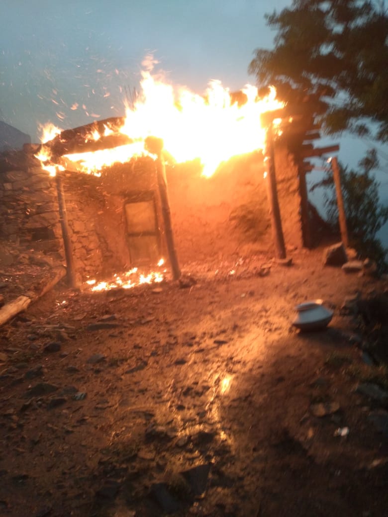 House burnt due to lightning, two buffaloes scorched