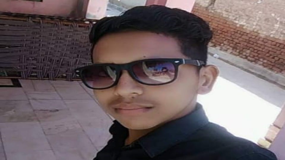 Police rescue kidnapped teenager who kidnapped by two friends in agra