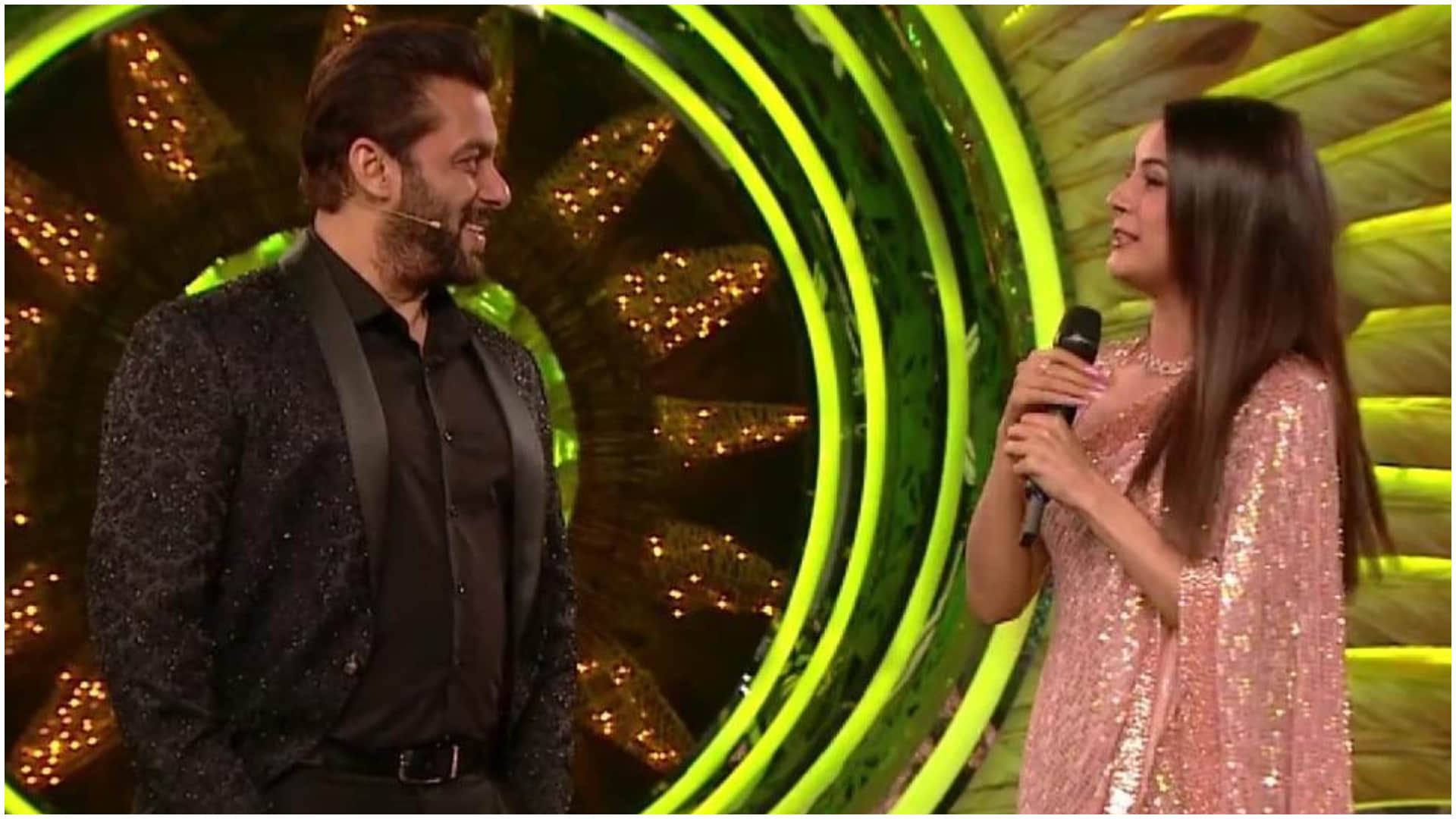 Salman Khan came to drop Shehnaaz Gill to her car at Arpita Khan and Aayush Sharma Eid Party 2022