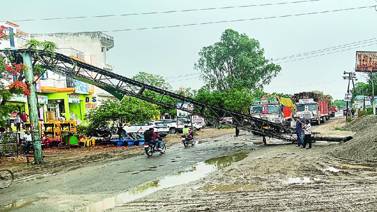 Weather havoc in Uttar Pradesh: Six people dead, many injured in accidents