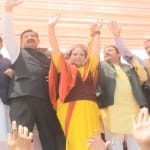 शिमला रैली में प्रतिभा सिंह व अन्य नेता।