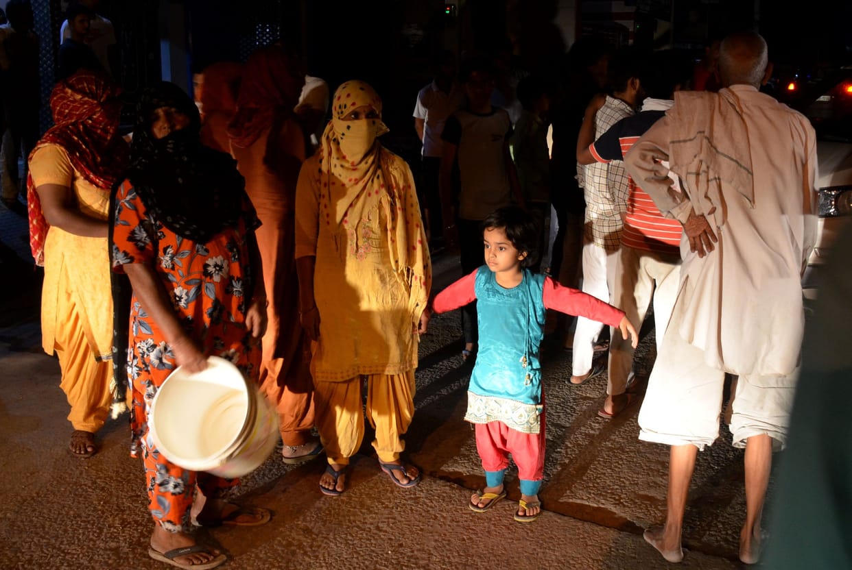 Water crisis for two months, jammed with buckets