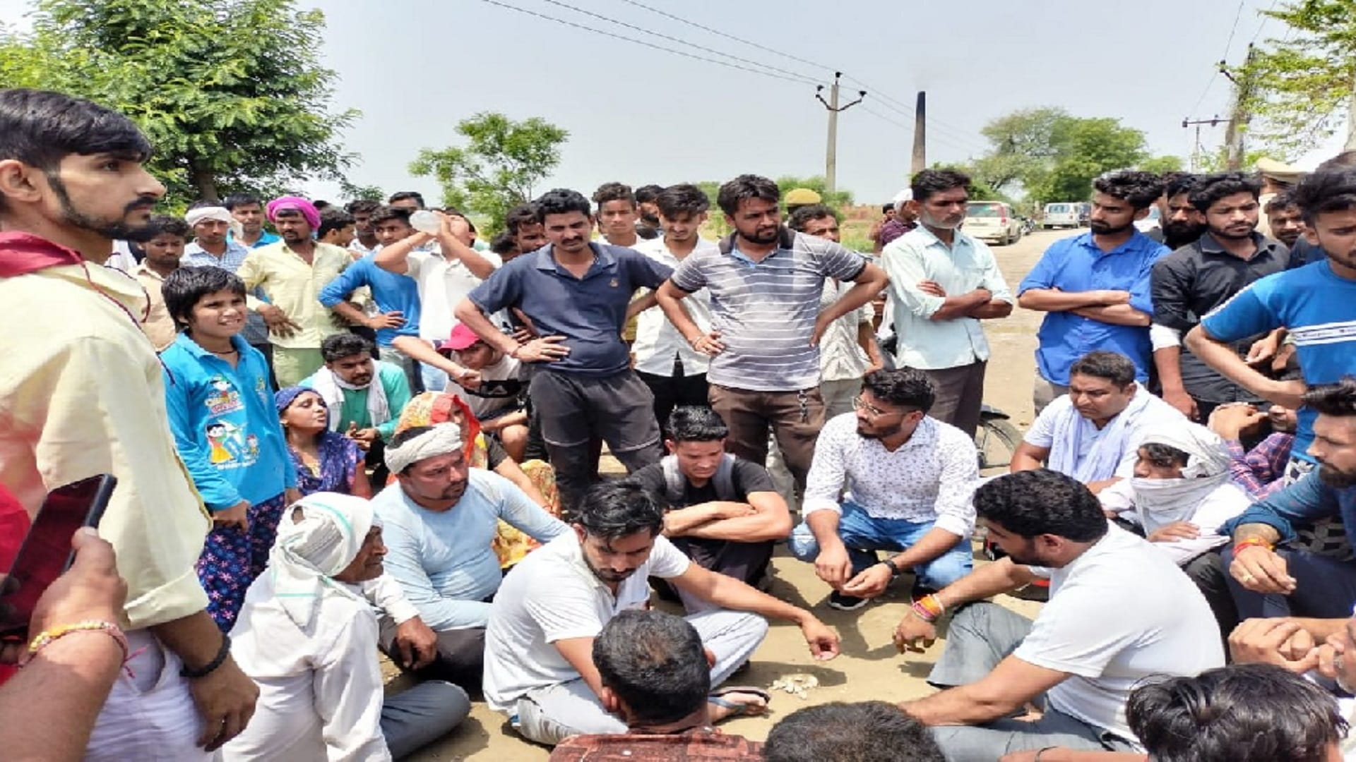 Accident in Baghpat: single boy of family has died in bus accident see photos