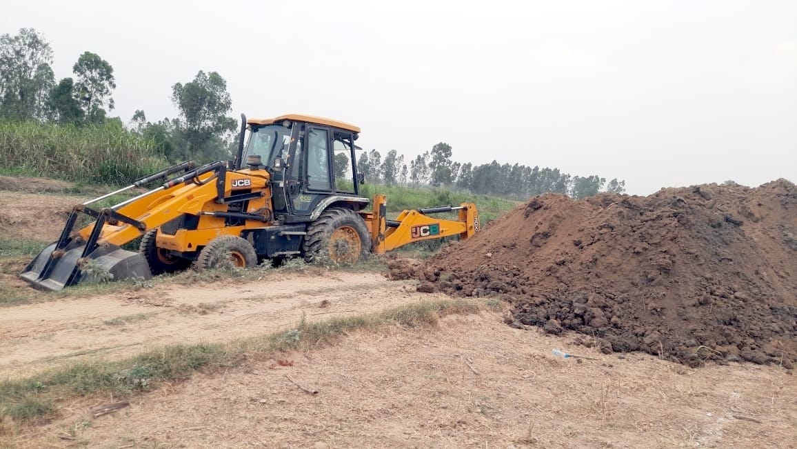 Malan's embankments started to be built by removing encroachments
