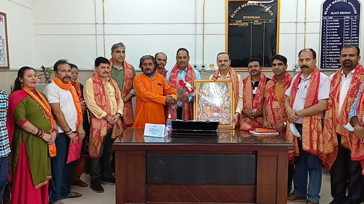 Dr. Rakesh Magotra honored for becoming CMO Kathua