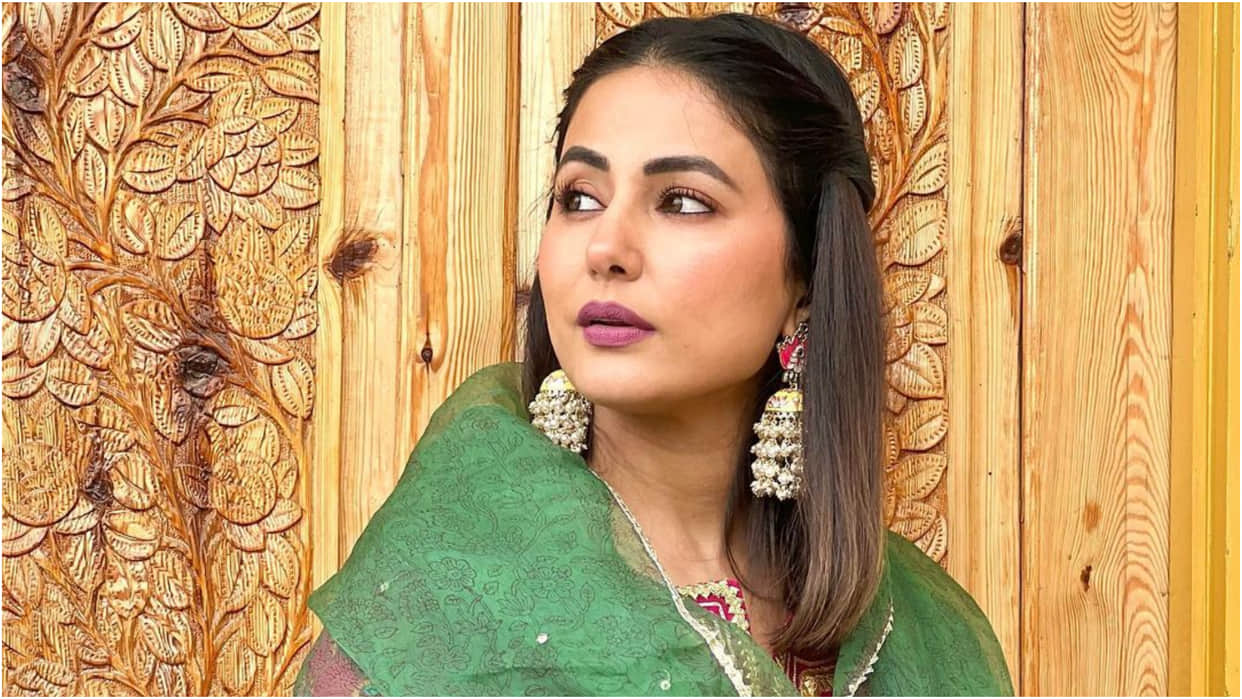 hina khan look elegant and beautiful in rani pink kurti with yellow sharara becoming kashmir ki kali