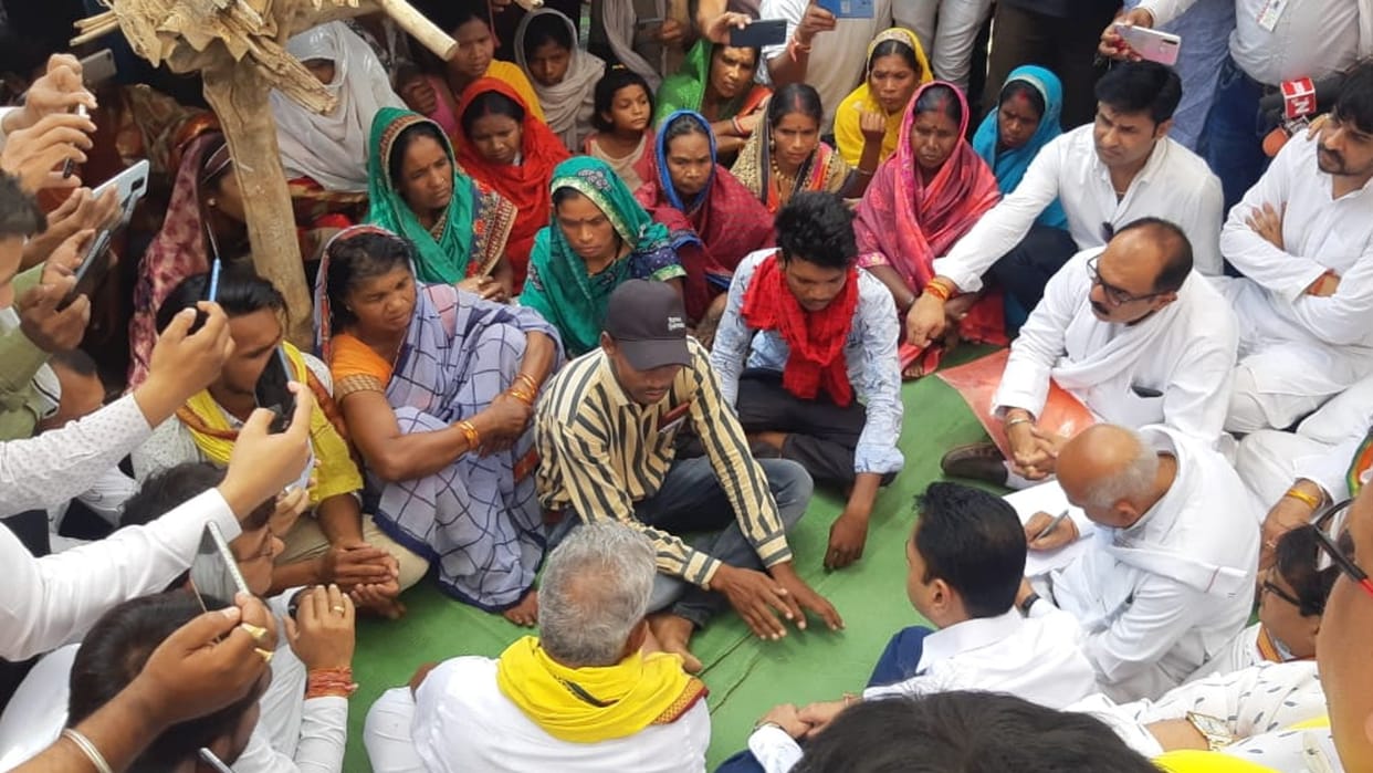 MP Seoni mob lynching: Govind Singh and Nakul Nath met the families of the dead, the Home Minister said 13 people arrested
