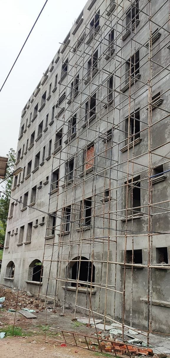 Neither specialist nor dentist in Dharampur Civil Hospital