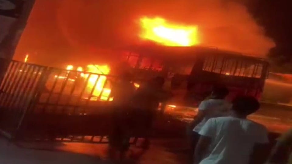 Police arrested one accused in case of setting fire to three buses in Bhagta Bhaika of Bathinda