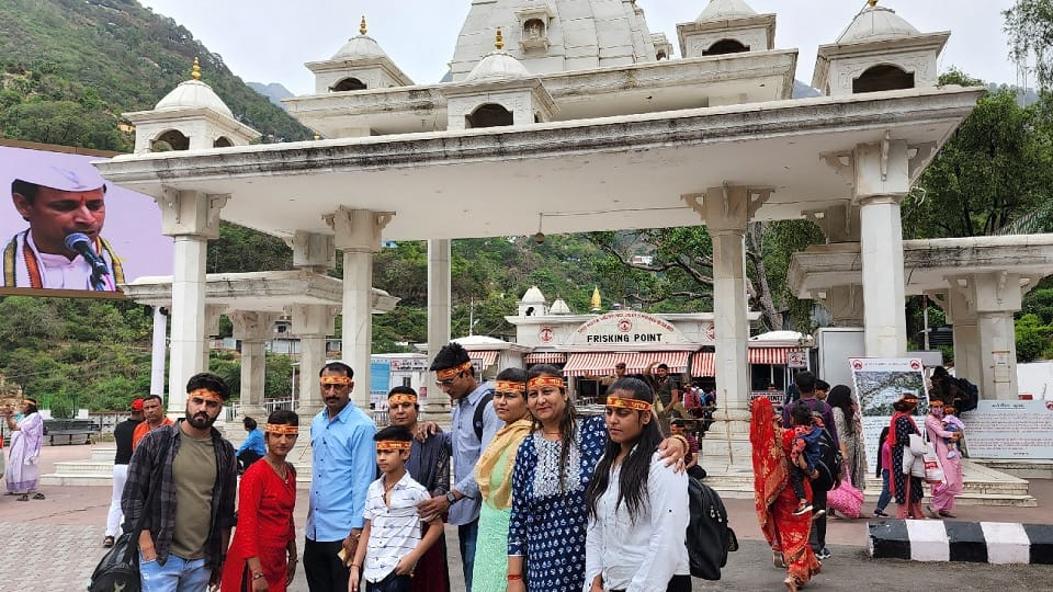Vaishno Devi Yatra continues in better weather
