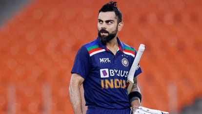 Virat Kohli T20I TEST ODI form Analysis kohli has scored five half centuries in last 10 t20 why is there a demand to drop him