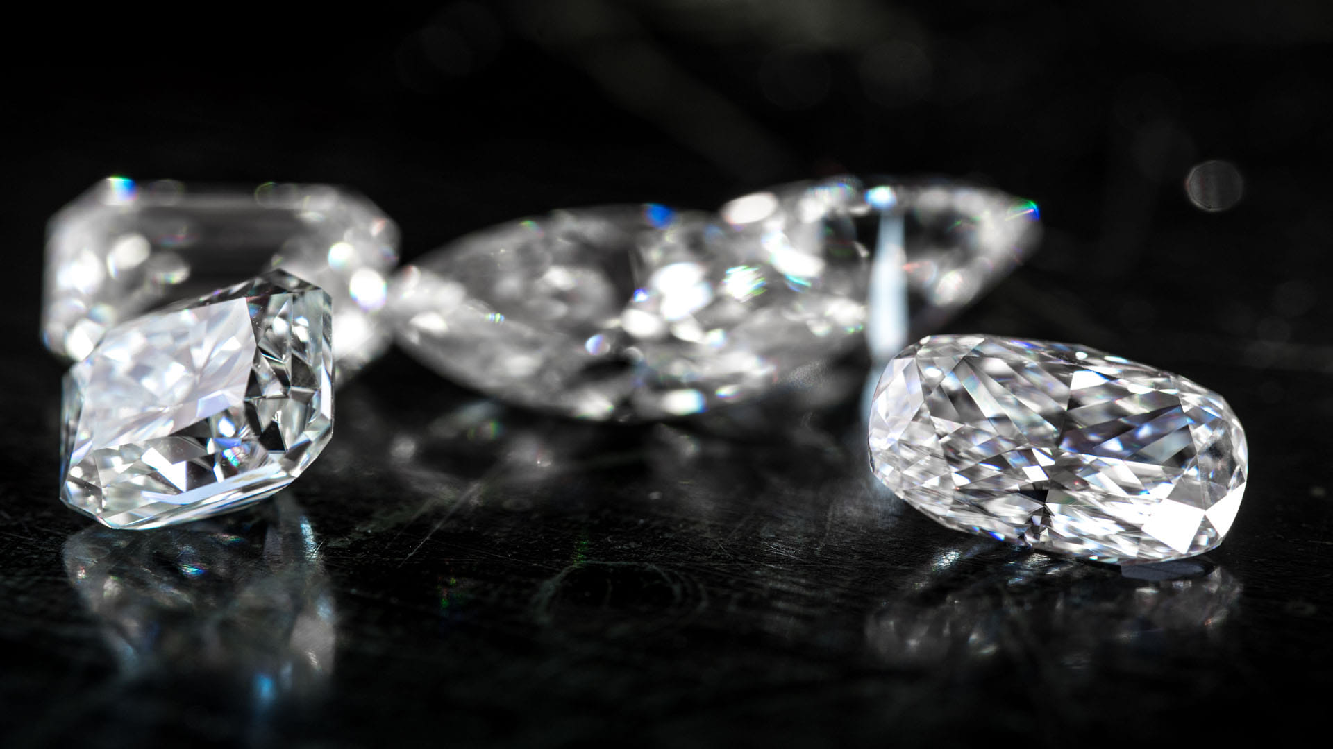 Know About World’s Largest Diamond Sold In Auction For 4.4 Billion Rupees News in Hindi