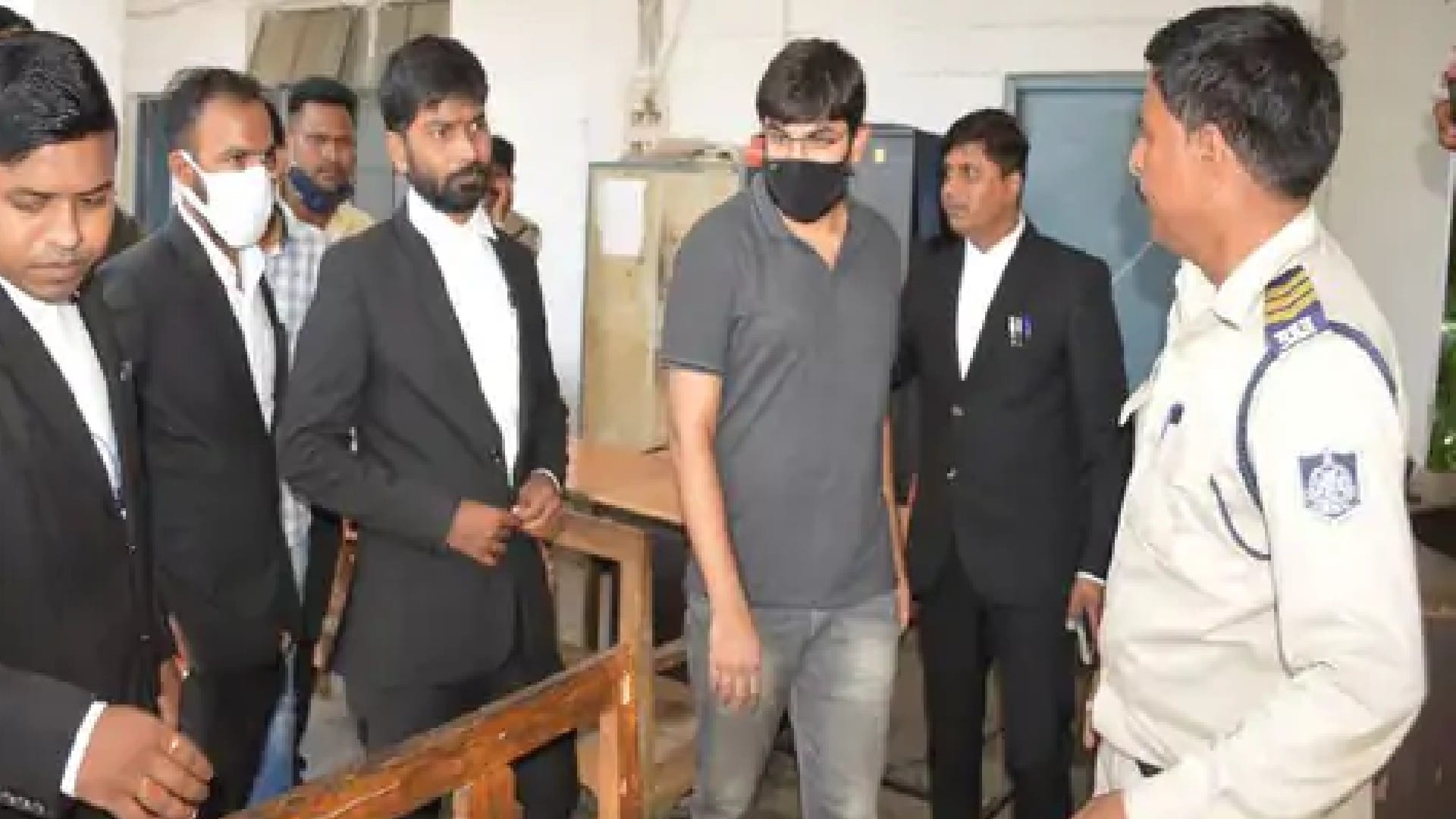 Madhya Pradesh: Supreme Court rejects bail plea of student leader with 'Bhaiya is Back', will have to surrender in a week