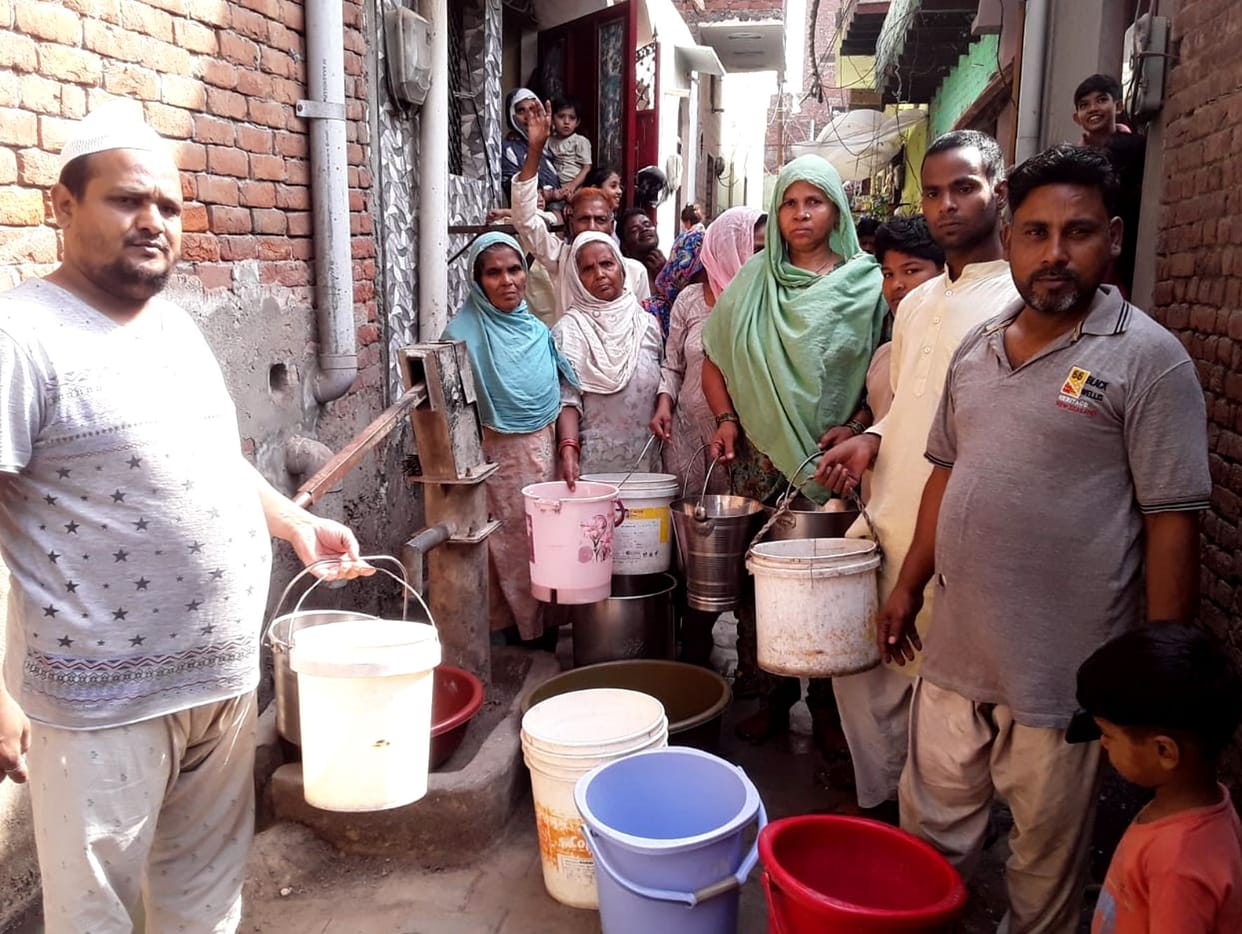 Smelly and dirty water supply makes breathing difficult