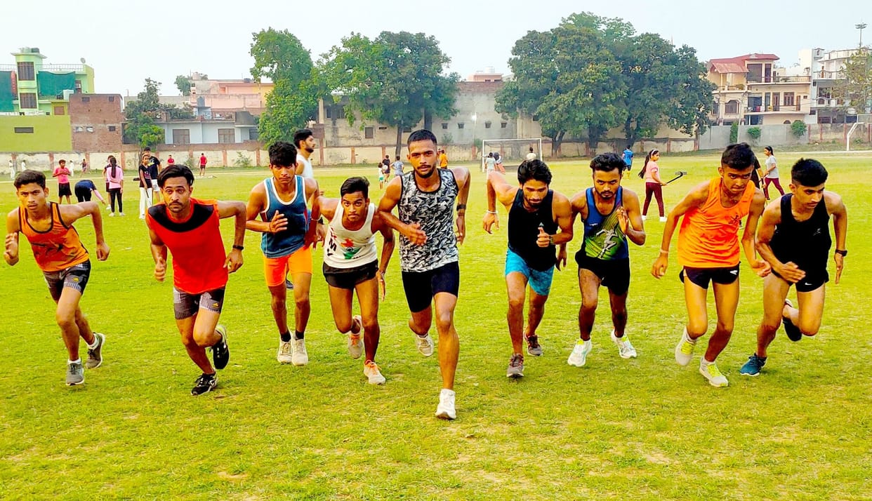 Special on World Athletics Day: 65 athletic players preparing in the stadium