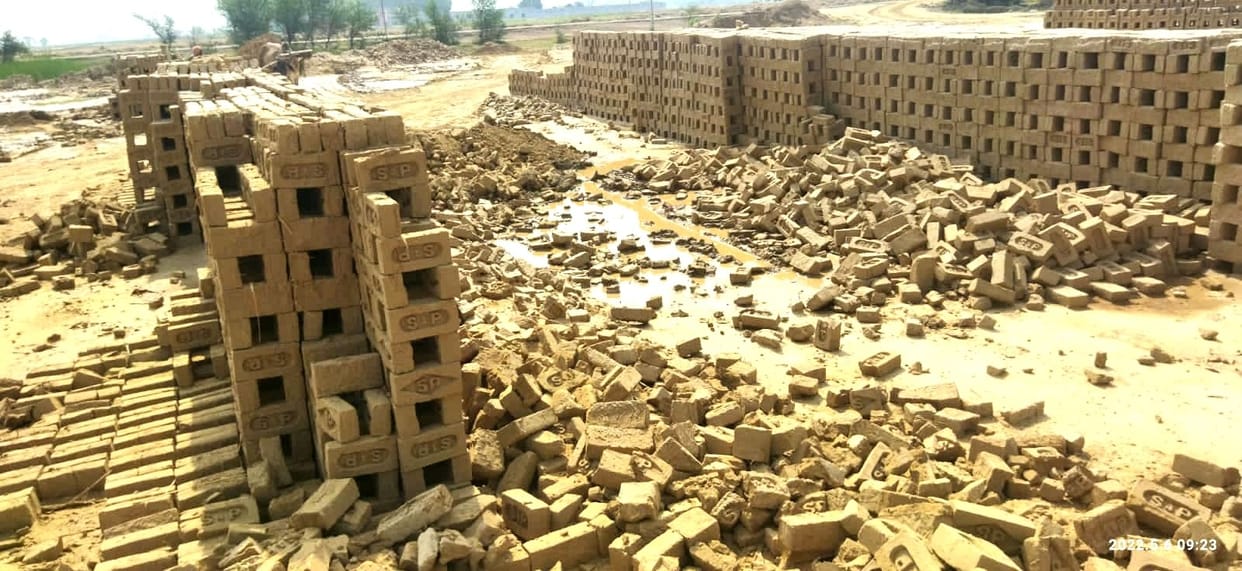 Loss of lakhs of rupees to kiln operators in rain