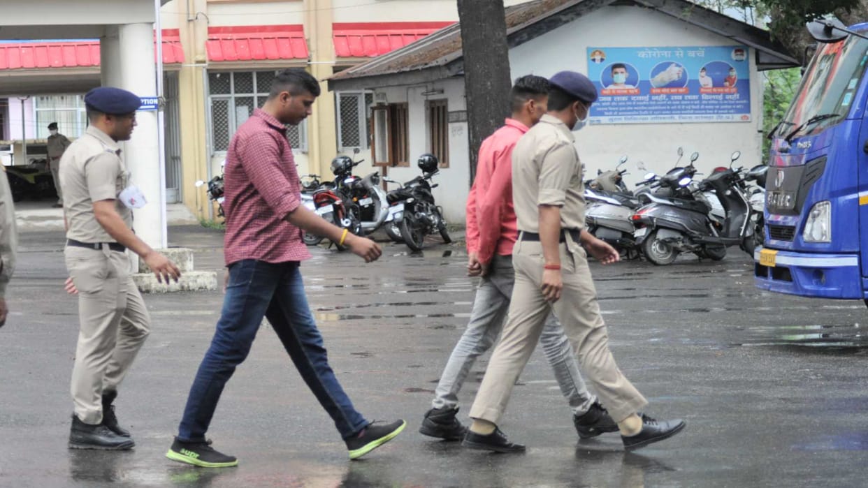 Police constable recruitment paper leak: Private school employee and three candidates arrested in the case, such trapped accused
