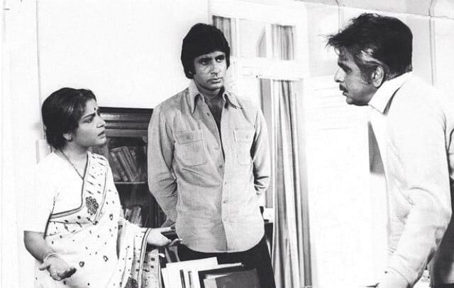 These Actresses Played Mother Role of Oldest Actors in Movies From Nargis In Mother India To Reema Lagoo in Vaastav