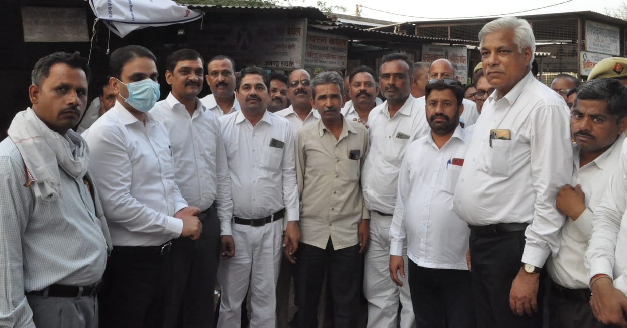 Hathras: Judicial officers end advocate's fast