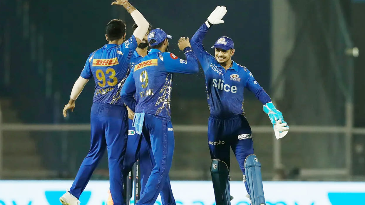 IPL 2022 GT Vs MI Live Score: Gujarat Titans Vs Mumbai Indians Match 51 At Mumbai News Updates in Hindi
