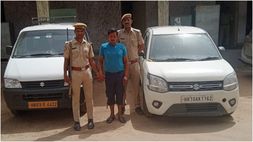 Three accused of robbery in Jaipur arrested from Nepal border