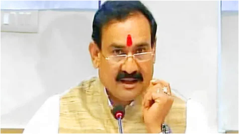 Kaali Poster Row: FIR in Uttar Pradesh, Bihar, Delhi; Shiv Sena Congress BJP took Objection on Controversial poster
