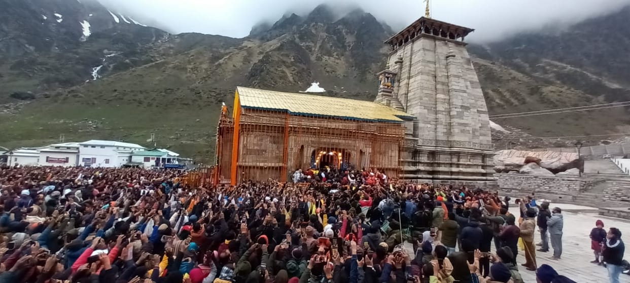 So far more than nine and a half lakh passengers have registered for Chardham Yatra