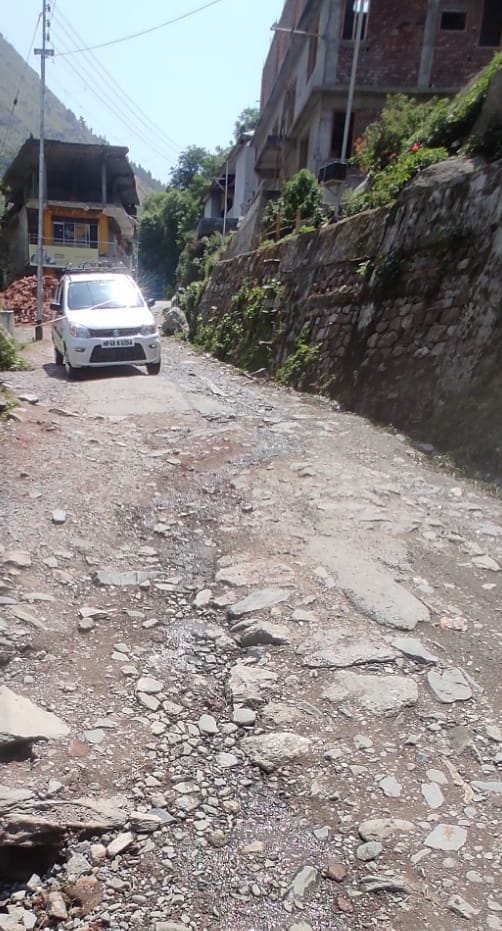 Traveling on one kilometer road became trouble