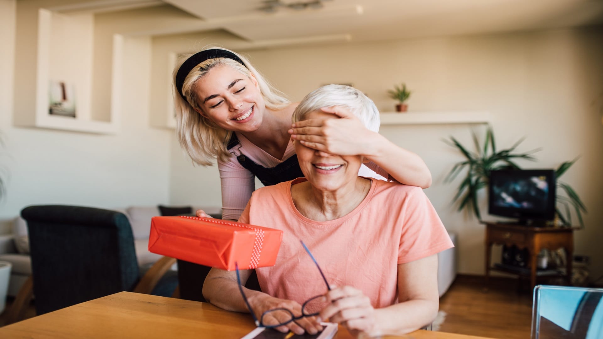 Celebrate Mother’s Day at Home With Family Know Special Way to Celebrate at Home
