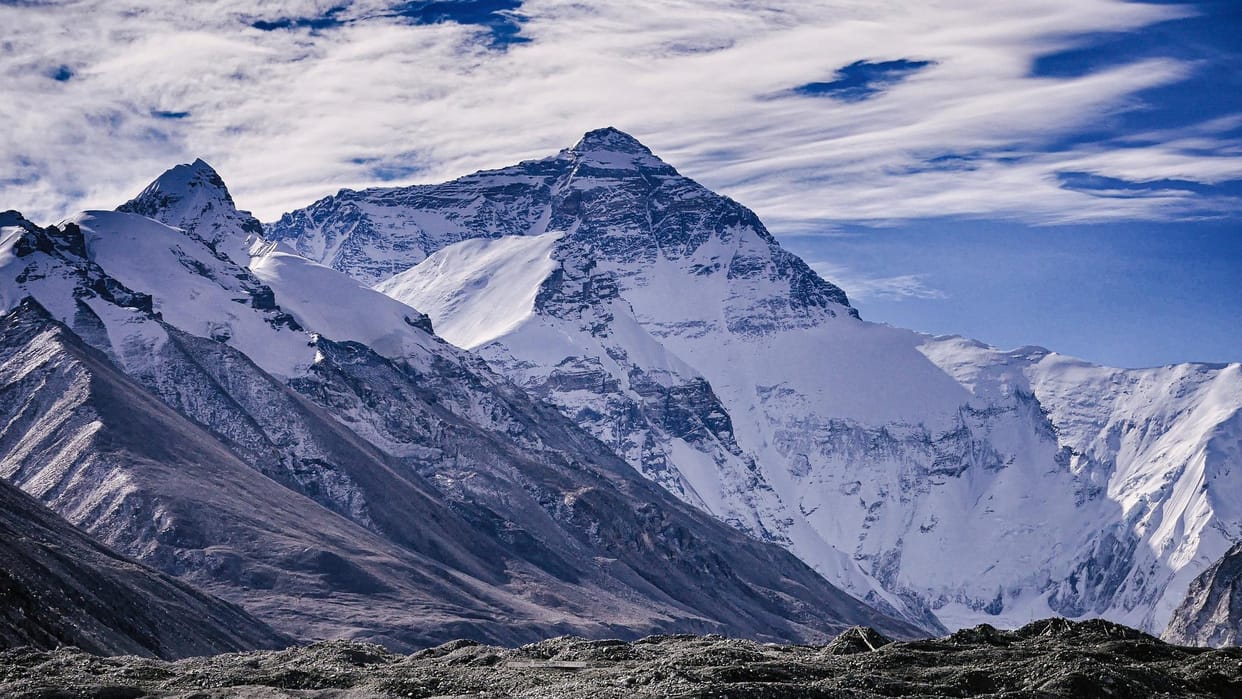 Why China Established World’s Largest Weather Station on Mount Everest Know In Hindi