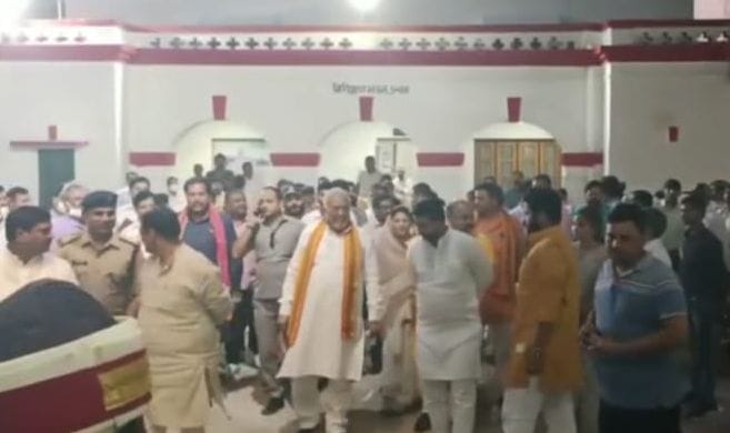 unnao,mantri,ko batai problam