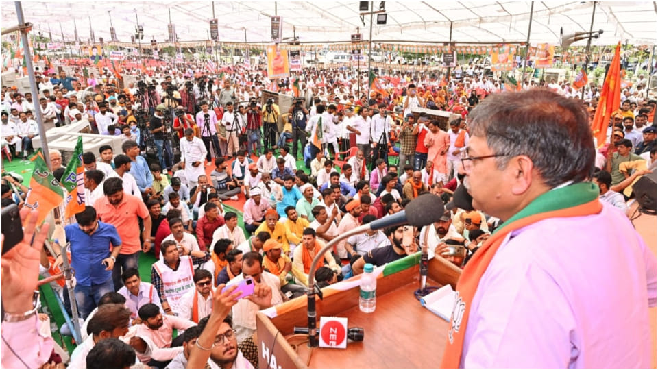 BJP leader Satish Poonia attacked CM Ashok Gehlot