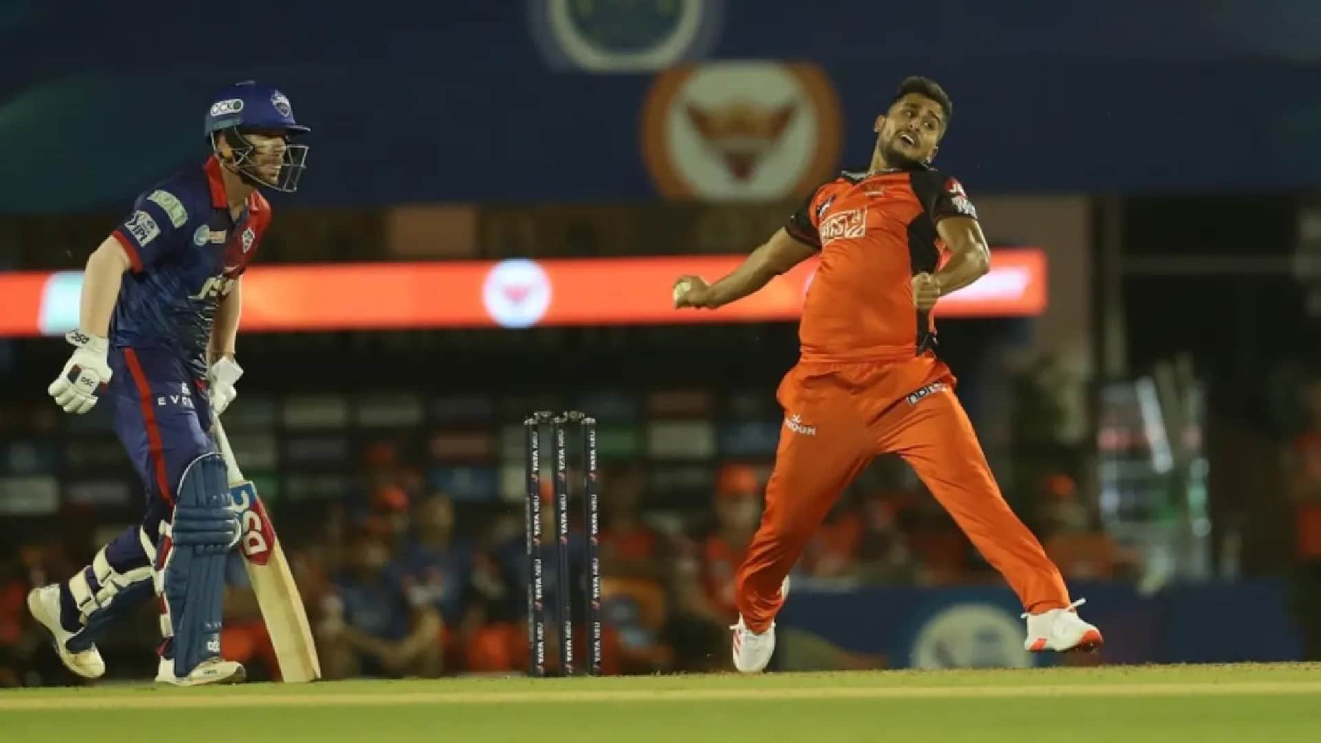 IND vs IRE Umran Malik Father used to set up fruit shop know journey from Kashmir to Team India of sunrisers hyderabad fast bowler