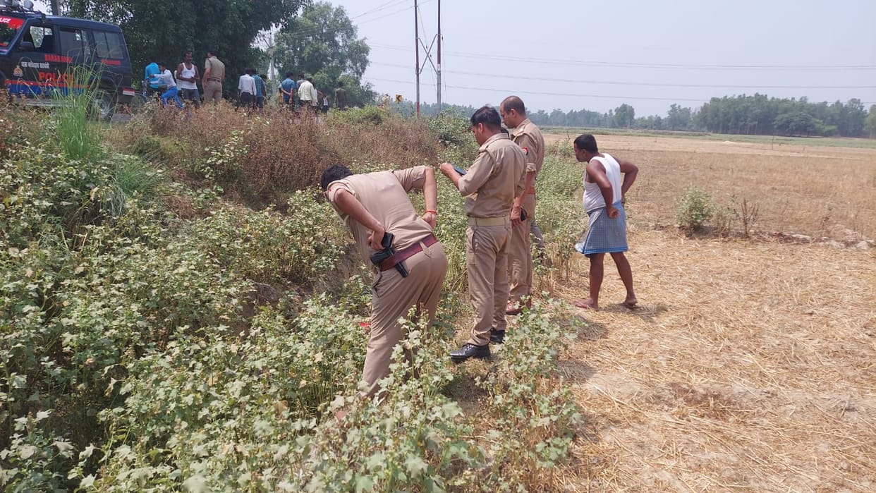 Barabanki: The bodies of the couple found in the bushes on the banks of the lake, the police involved in the murder or accident