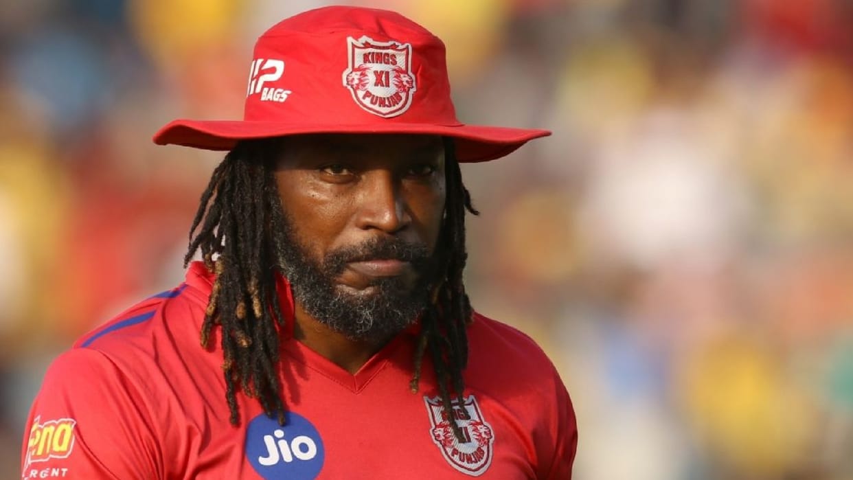 IPL 2022 Chris Gayle said I was not treated well in ipl will return next season and want to make RCB or Punjab Kings champion