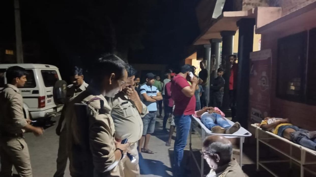 clash between auto and bus, two died