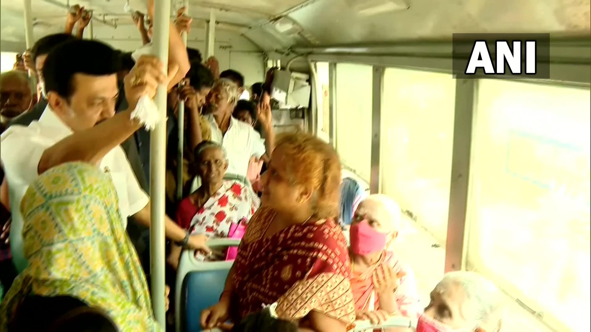 Tamil Nadu : Chief Minister Stalin boarded the bus, peoples opinion about the government after completing one year in power