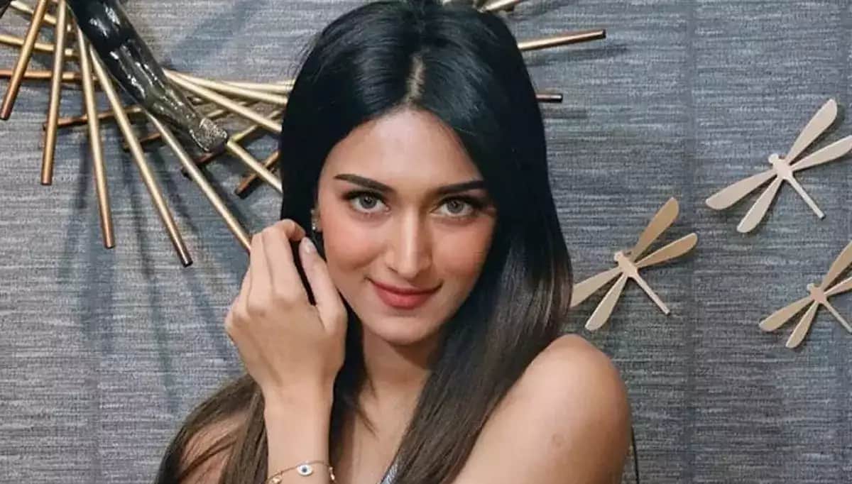 Erica Fernandes birthday today know kasauti zindagi kay 2 actress untold facts