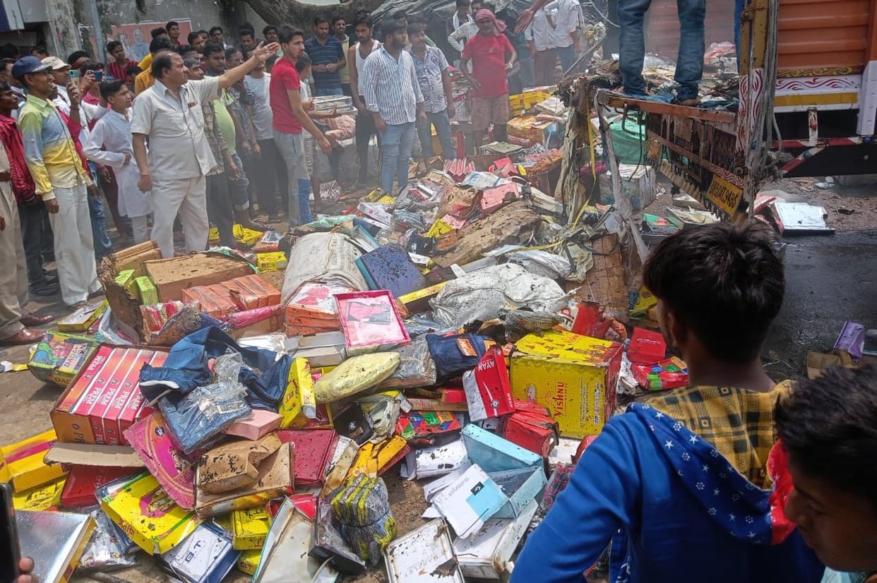 hardoi news,Fire caused by touching power line, goods worth lakhs burnt