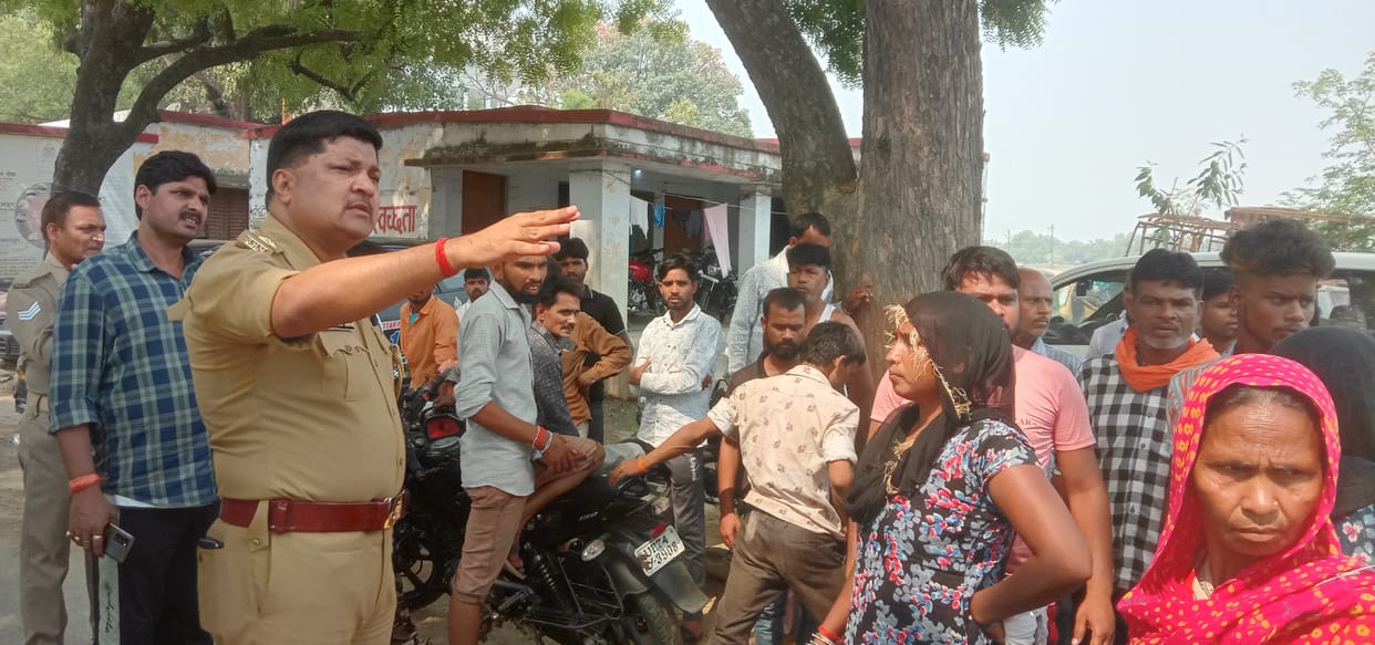 police,strike,safai karmi