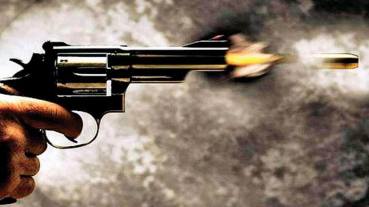 Hired taxi and driver shot dead in Tarantaran of Punjab