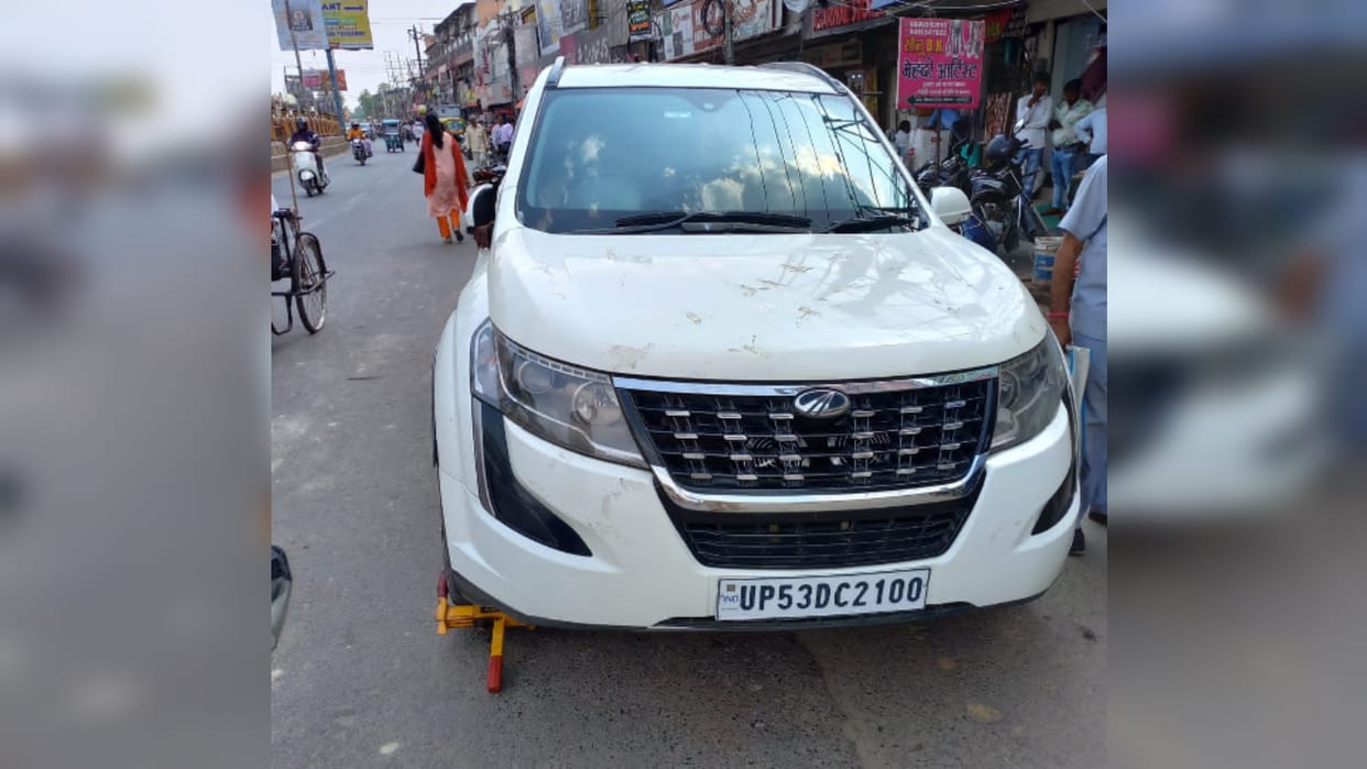 car parked in no parking then it will be locked in gorakhpur