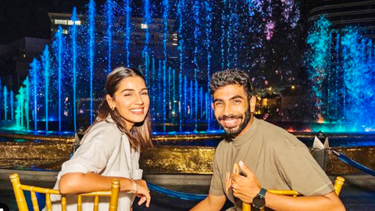 Jasprit Bumrah Wife Sanjana Ganesan Body-Shamed On Valentine's Day Post, Gives Befitting reply