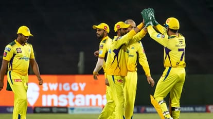 IPL 2022 CSK Playoffs Scenario Can Chennai Super Kings still reach the playoffs check equations of MS Dhoni team