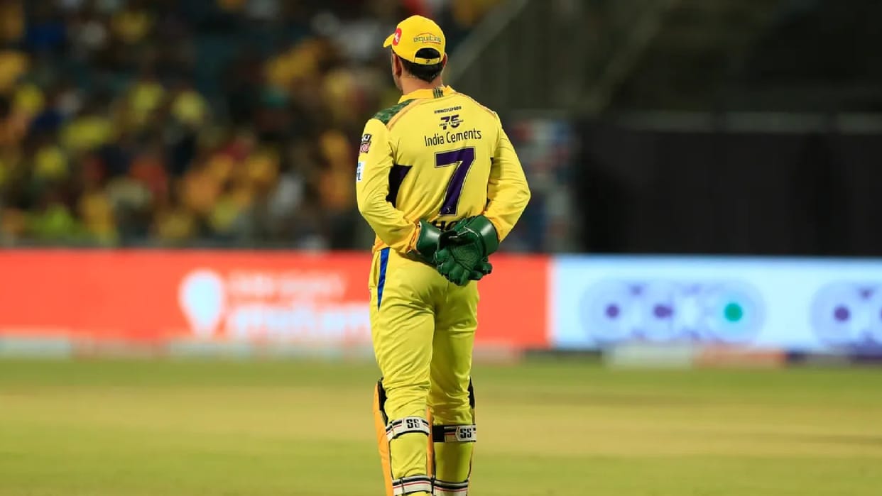 Teaching is an art, says MS Dhoni, hailing the profession and his teachers