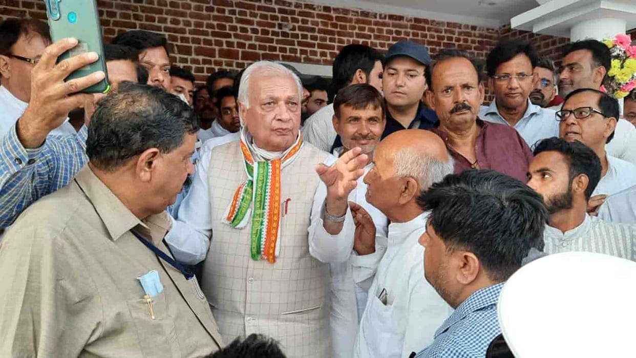 Kerala Governor Arif Mohammad Khan arrives in Farrukhabad district