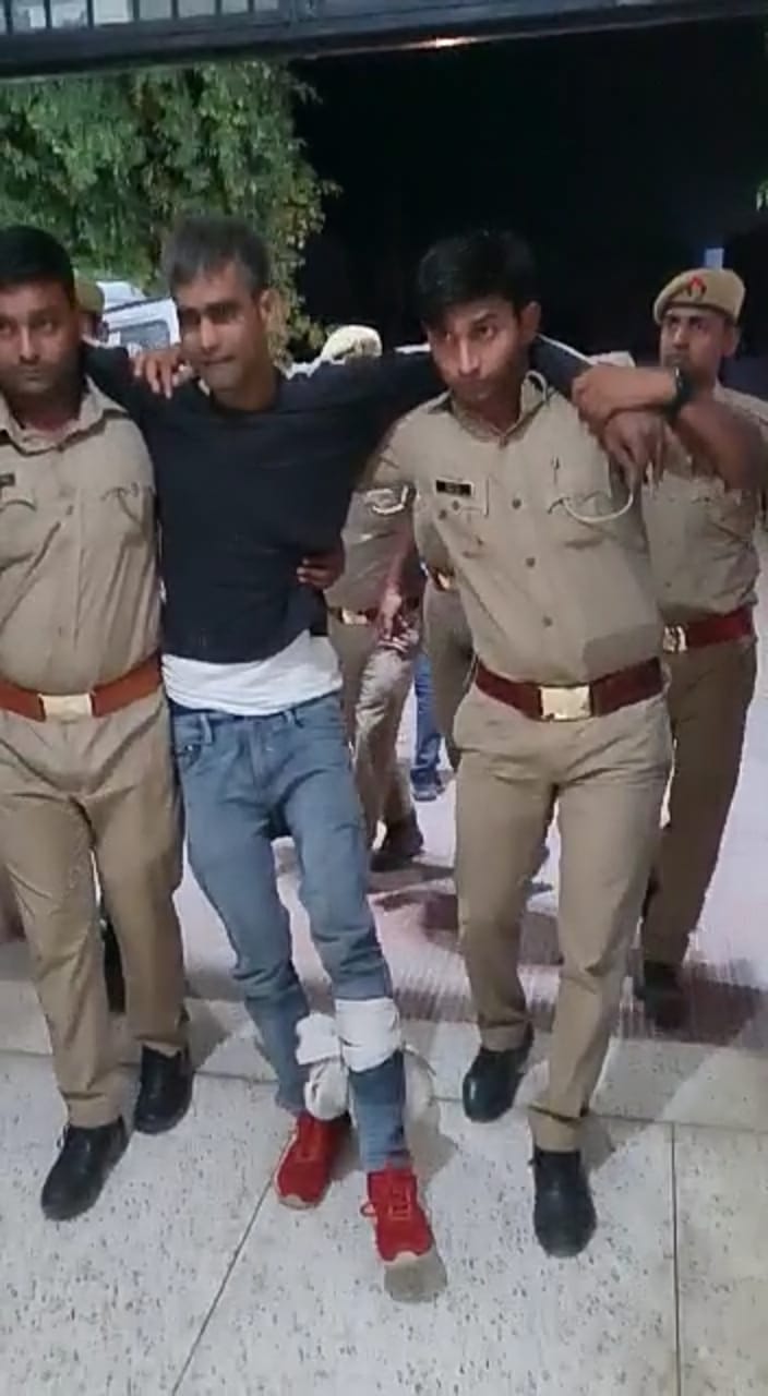 police action,muthbed,badmaash,ko goli lagi