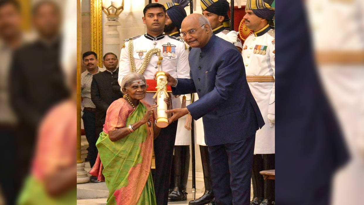 Mothers Day 2022 Saalumarada thimmakka Biography Known As Mother Of Tree